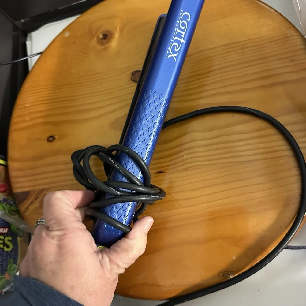Cortex Blue Ceramic Flat Iron Hair Straightener 1 Inch – Tested &‎ Working